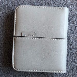 grey bifold wallet ✨ free in bundle